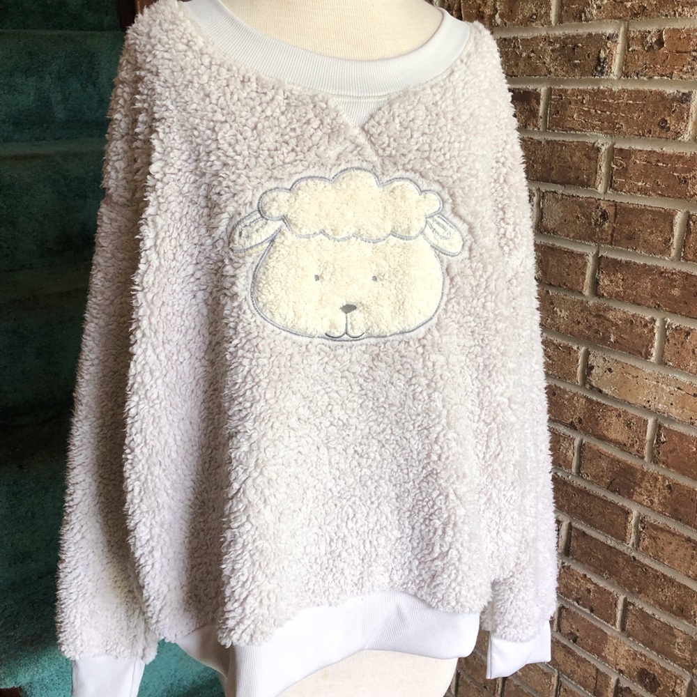 Cozy Critters Teddy Sherpa Sheep Sweater 
Size Large
Good used condition